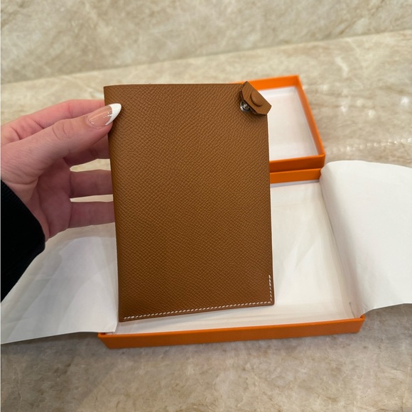 Hermes tarmac passport holder - Picture 5 of 8